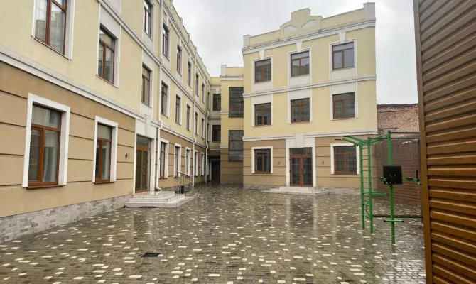 У продажі сучасна 3-поверхова офісна будівля по вул. Гражданська! | Toprealtor