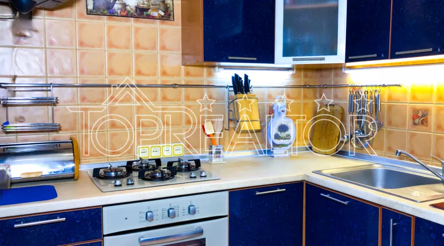 3к квартира по вул. Єсеніна, 15 | Toprealtor