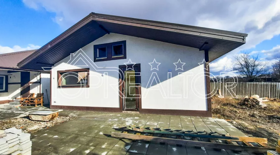 У продажі два будинки на одній ділянці! Велика Данилівка! | Toprealtor