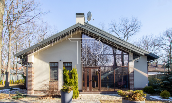 У продажі 1-поверховий сучасний будинок с басейном в селищі Лісне! Без комісії!  | Toprealtor