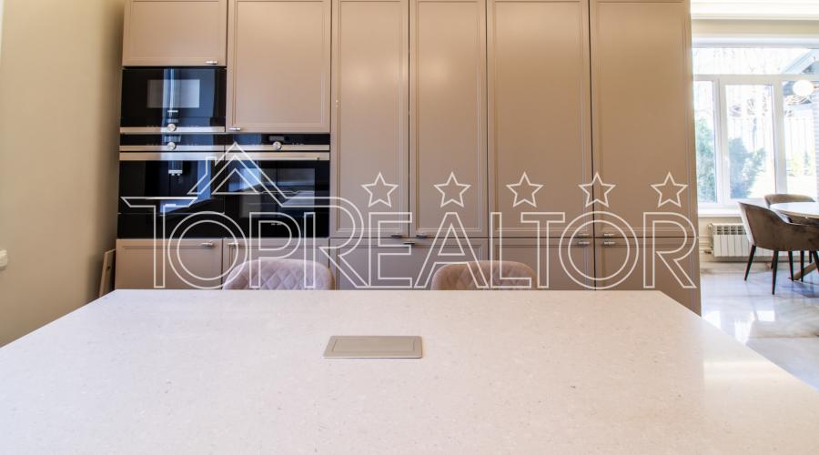 У продажі 1-поверховий сучасний будинок с басейном в селищі Лісне! Без комісії!  | Toprealtor