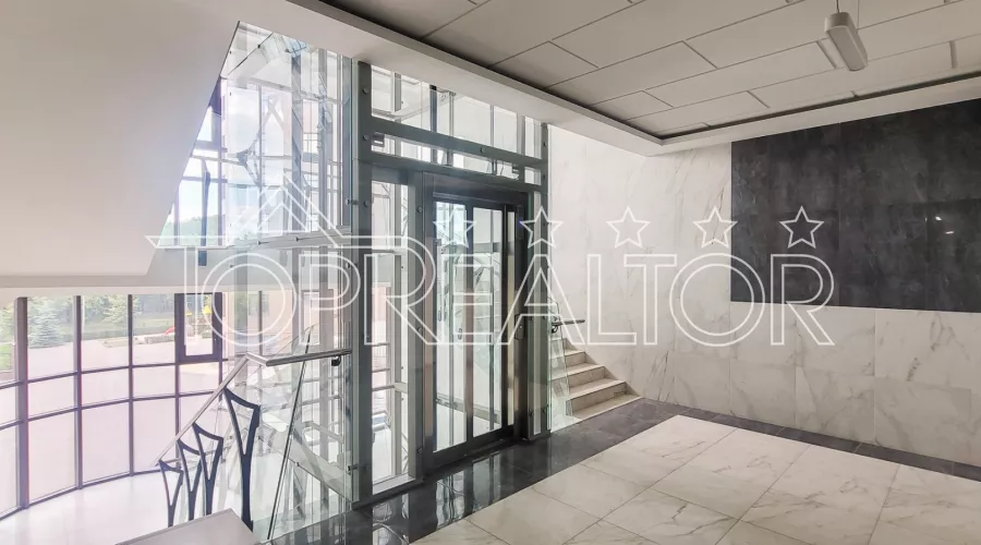 У продажі 4-кімнатна квартира в ЖК Фаворит! | Toprealtor