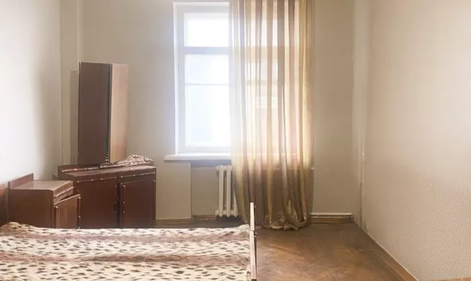 У продажі 3-кімнатна квартира! Площа Конституції! | Toprealtor