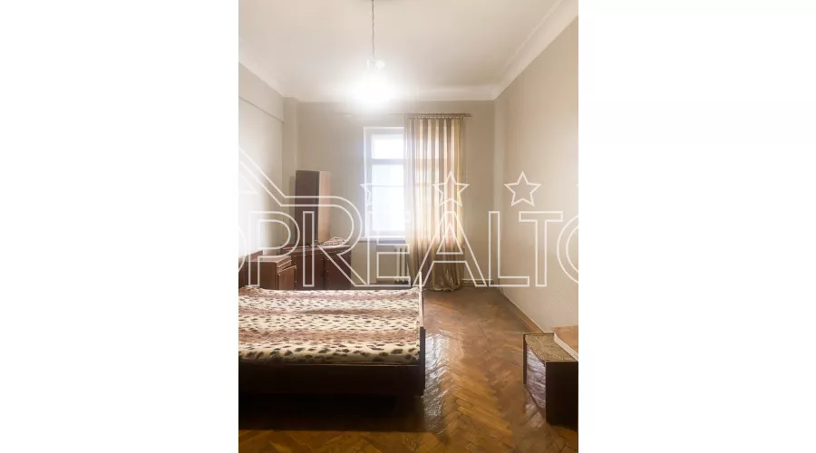 У продажі 3-кімнатна квартира! Площа Конституції! | Toprealtor