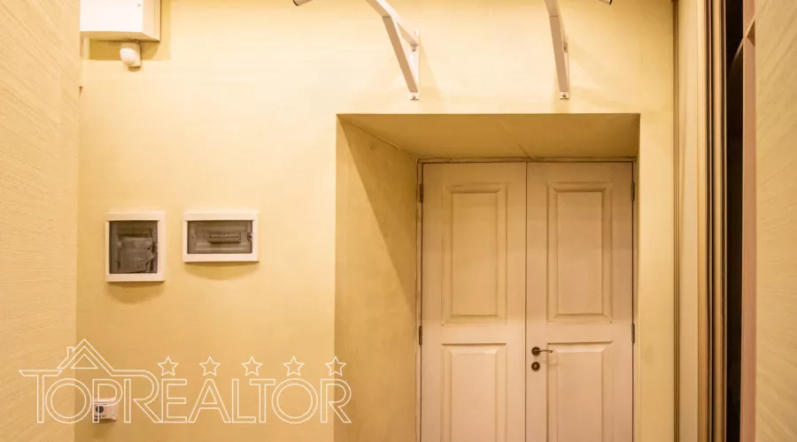 У продажі 2-кімнатна квартира! Площа Конституції! | Toprealtor