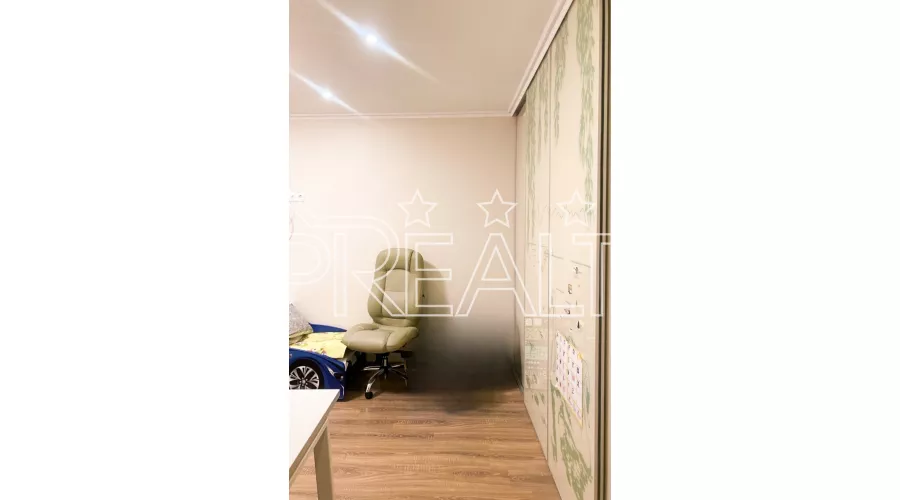 У продажі 2-кімнатна квартира по вул. Метробудівників 41! | Toprealtor