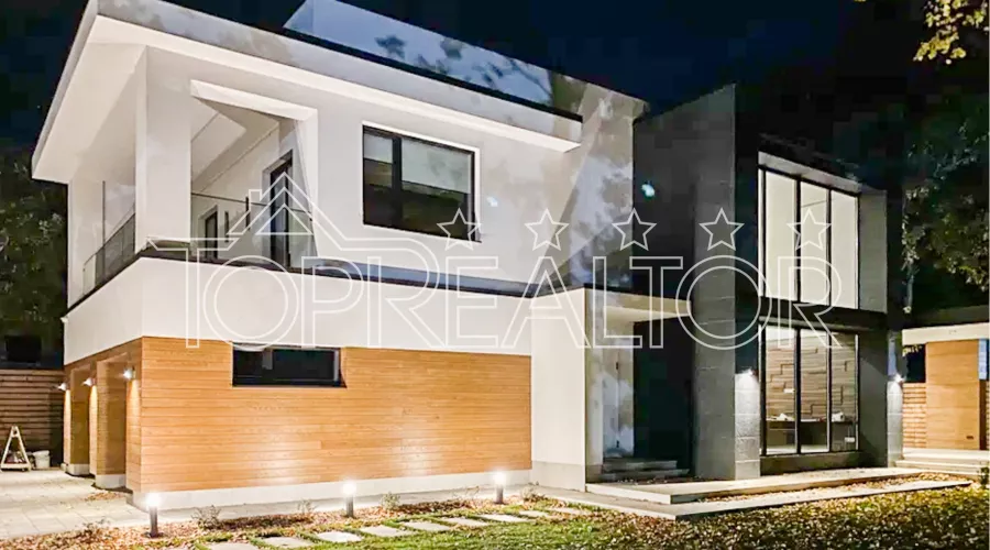 У продажі будинок в котеджному селищі Лісне! | Toprealtor