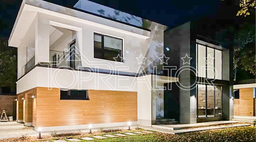 У продажі будинок в котеджному селищі Лісне!  | Toprealtor