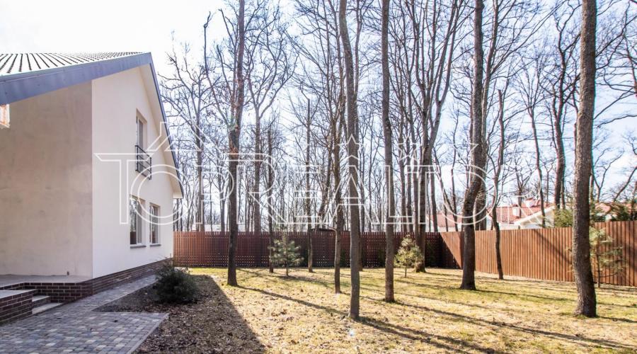  У продажі 2-поверховий будинок в селищі Лісне!  БЕЗ КОМІСІЇ!  | Toprealtor