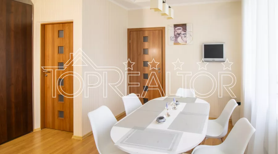 У продажі 3-кімнатна квартира в Центрі!  вул.Мистецтв 7/9 | Toprealtor