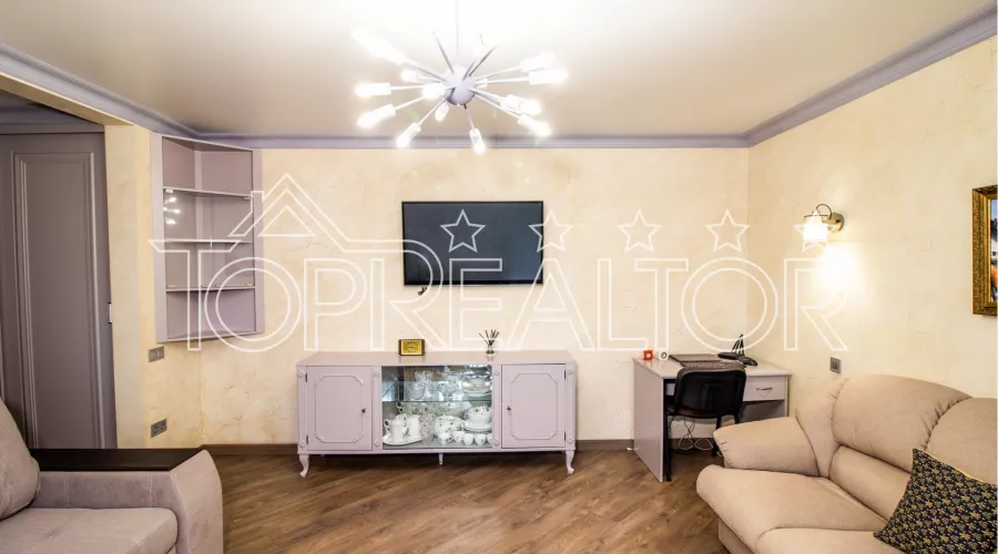 Двокімнатна квартира з покращеним плануванням на Астрономічній 35-з | Toprealtor