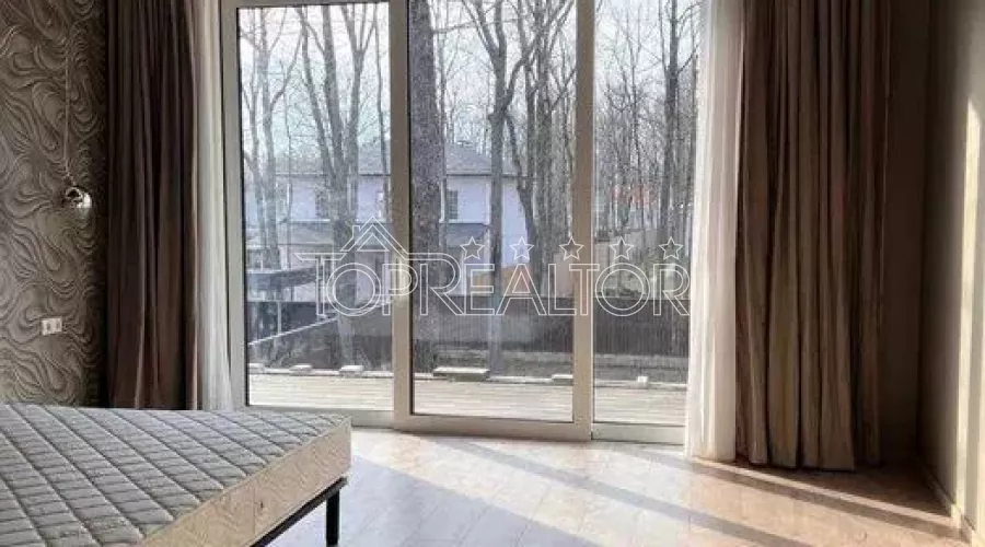 У продажі будинок у котеджному селищі Лісне! | Toprealtor