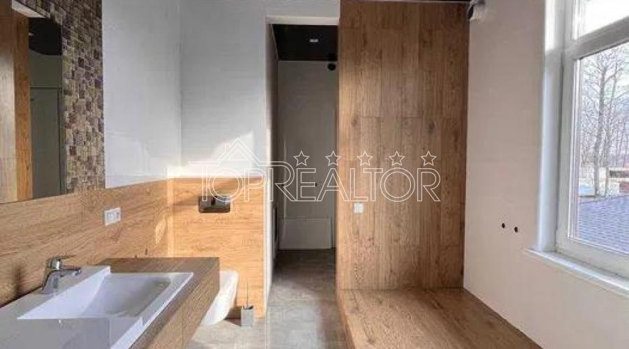 У продажі будинок у котеджному селищі Лісне!  | Toprealtor