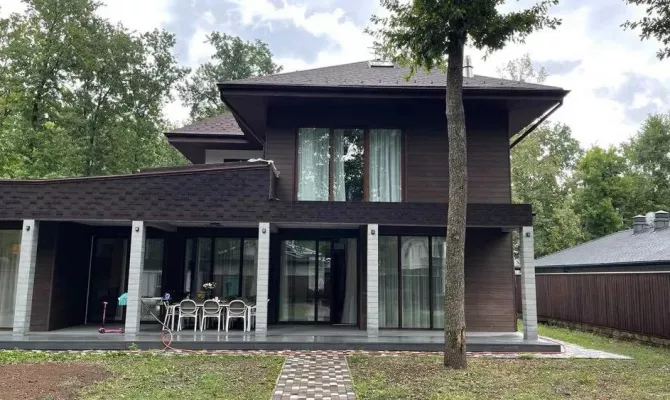 У продажі будинок у котеджному селищі Лісне! | Toprealtor