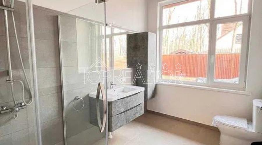 У продажі будинок у котеджному селищі Лісне!  | Toprealtor