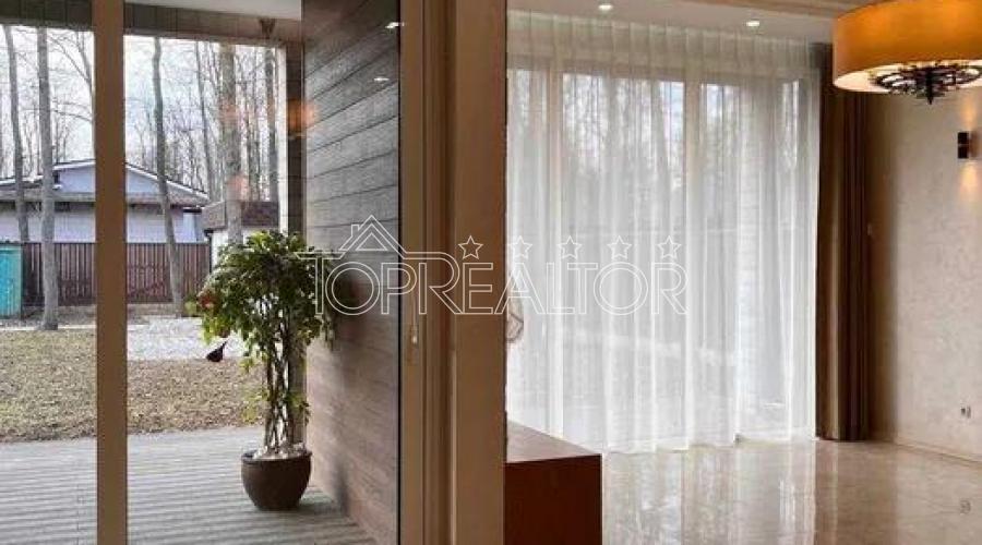 У продажі будинок у котеджному селищі Лісне!  | Toprealtor