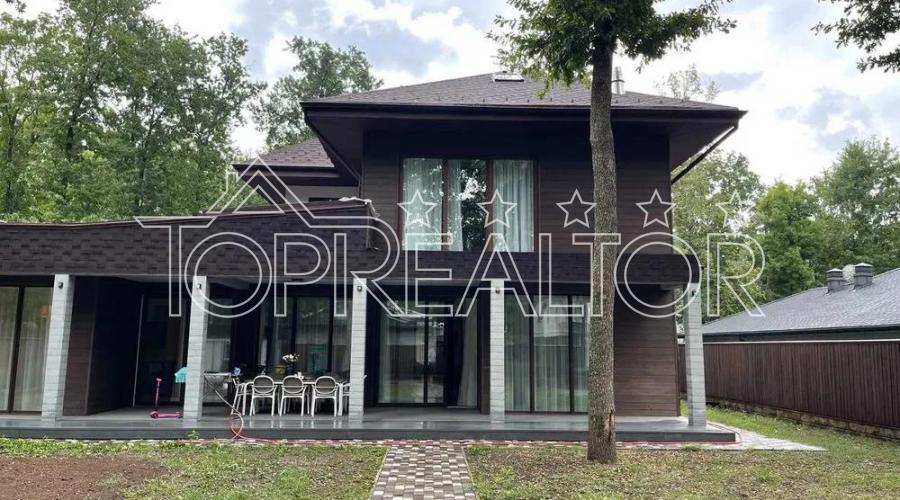 У продажі будинок у котеджному селищі Лісне!  | Toprealtor