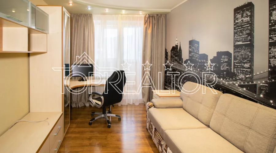 МЕТРО ОЛЕКСІЇВКА! Продам 4к квартиру на Л Свободи 40! З євроремонтом | Toprealtor