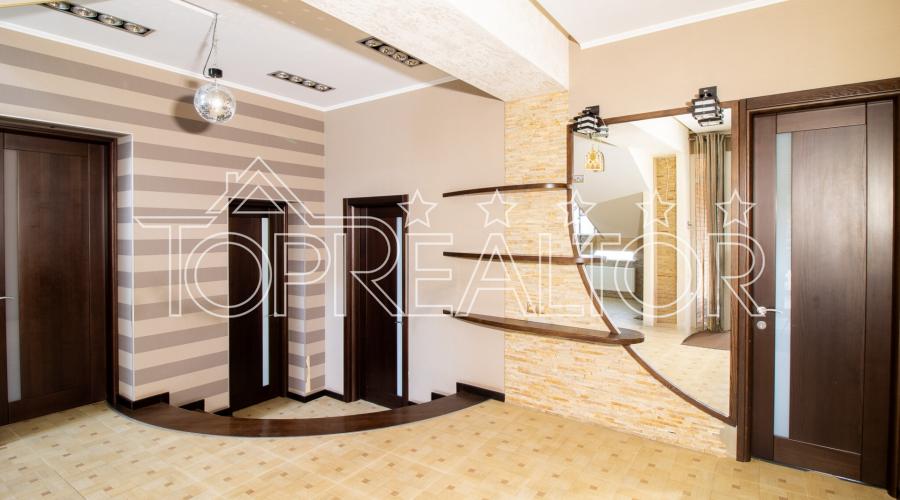 У продажі будинок в селищі Флорінка-1 біля станції метро Перемоги (без комісії)!  | Toprealtor