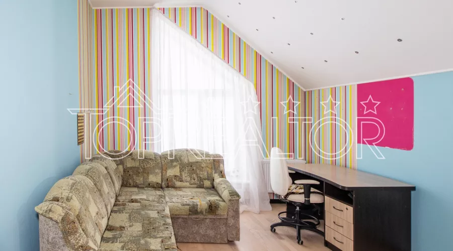 У продажі будинок в селищі Флорінка-1 біля станції метро Перемоги (без комісії)! | Toprealtor