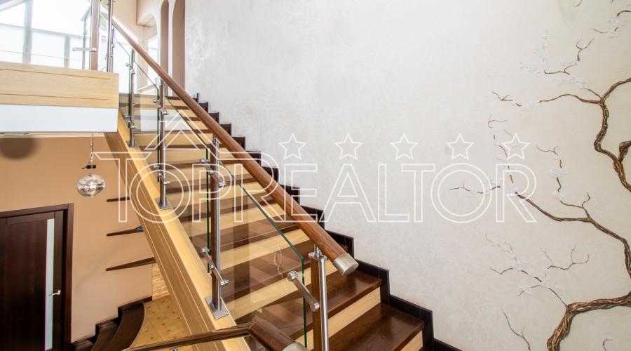 У продажі будинок в селищі Флорінка-1 біля станції метро Перемоги (без комісії)!  | Toprealtor