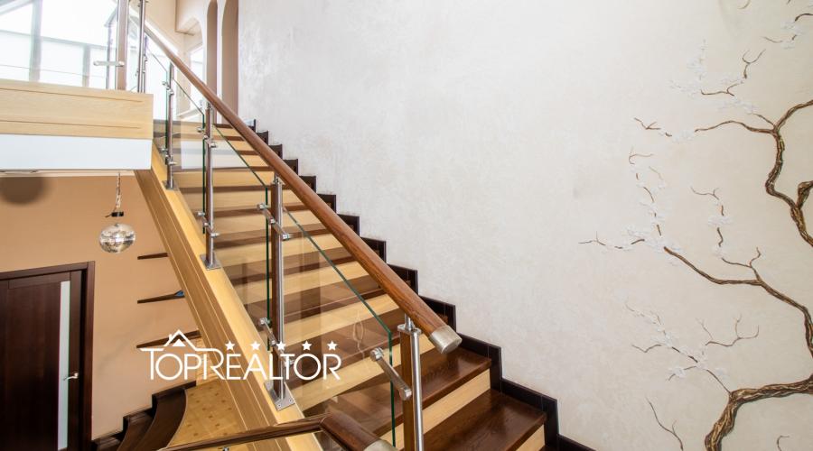 У продажі будинок в селищі Флорінка-1 біля станції метро Перемоги (без комісії)!  | Toprealtor