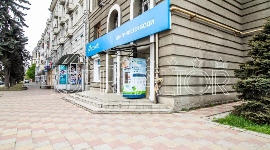 В продаже магазин по пр-т Героев Харькова 97 | Toprealtor