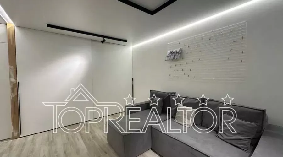 Проспект Перемоги! Метро Перемога 5 хв. Продам 2к з євроремонтом | Toprealtor