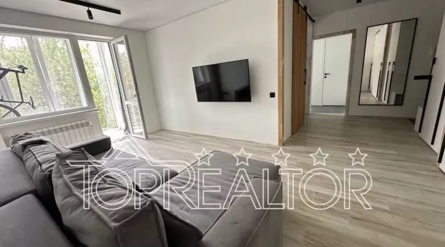 Проспект Перемоги! Метро Перемога 5 хв. Продам 2к з євроремонтом | Toprealtor