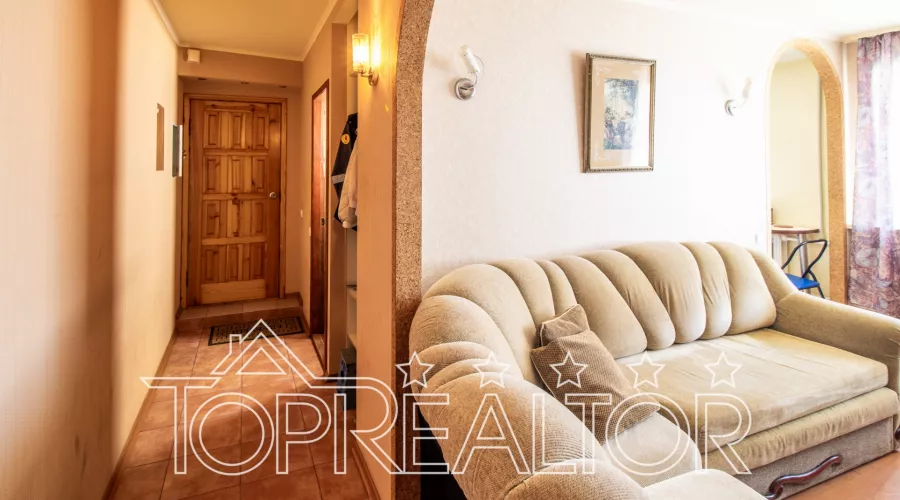 Продам 3 кімн. квартиру за Солдатом Метро23 серпня | Toprealtor