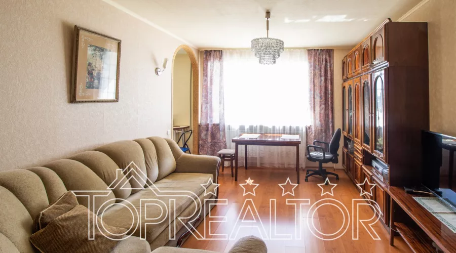 Продам 3 кімн. квартиру за Солдатом Метро23 серпня | Toprealtor