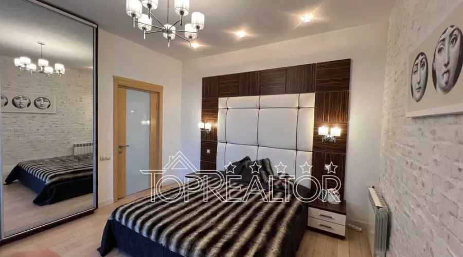 Оренда світлої та комфортної 2-к квартири в центрі міста. Метро Університет | Toprealtor