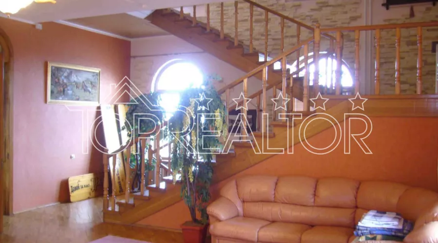 Продаж 2 будинків на ділянці в селищі Елітне | Toprealtor