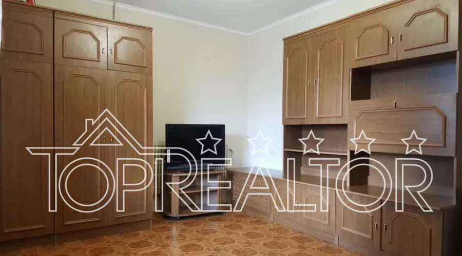 Продаж 1-кімнатної квартири на просп. Перемоги 73-Б | Toprealtor