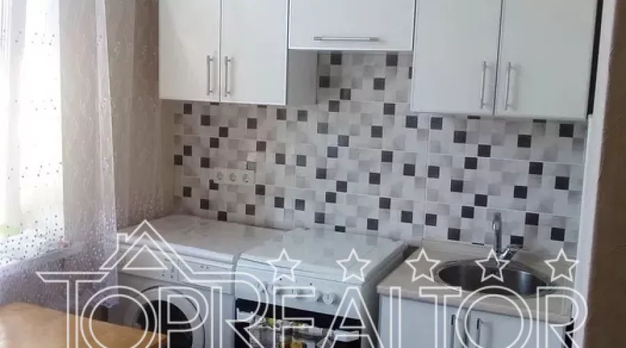 Продаж 1-кімнатної квартири на просп. Перемоги 72-Б | Toprealtor