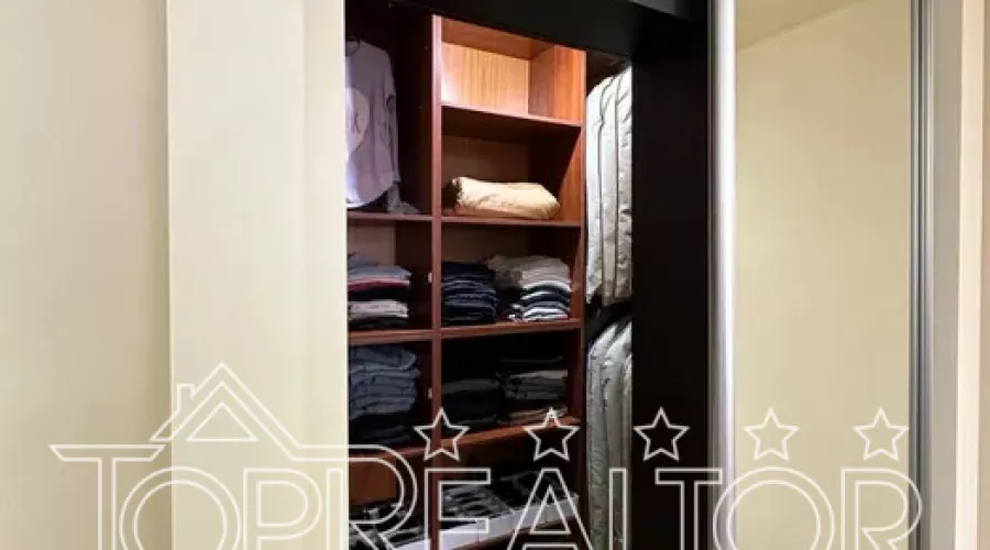 Продаж 3-кімнатної квартири на просп. Перемоги 72 | Toprealtor