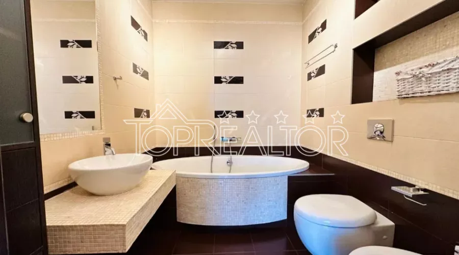 Продаж 2-кімнатної квартири! ЖК Гранд! Бізнес клас! | Toprealtor