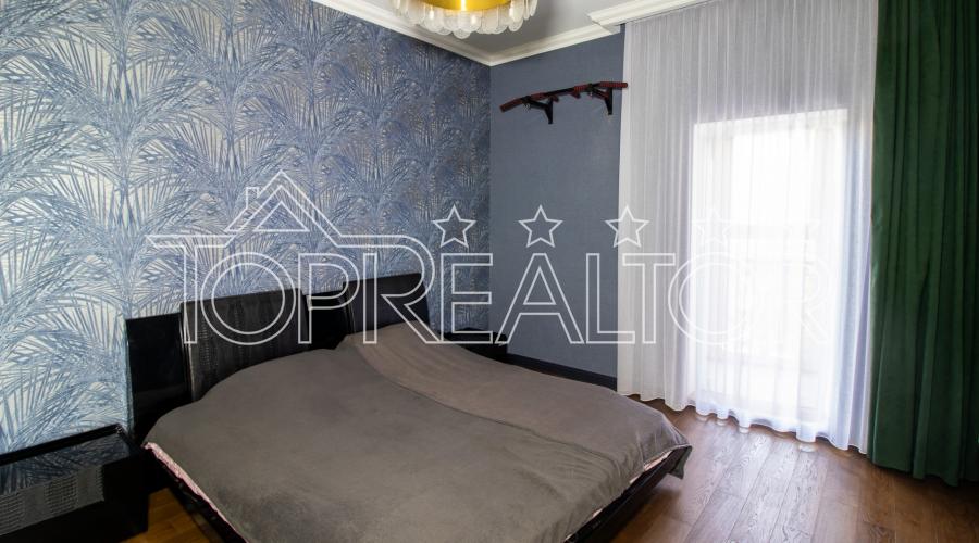 Продам 5-кімнатну квартиру в ЖК Резиденція з 2-ма паркінгами | Toprealtor