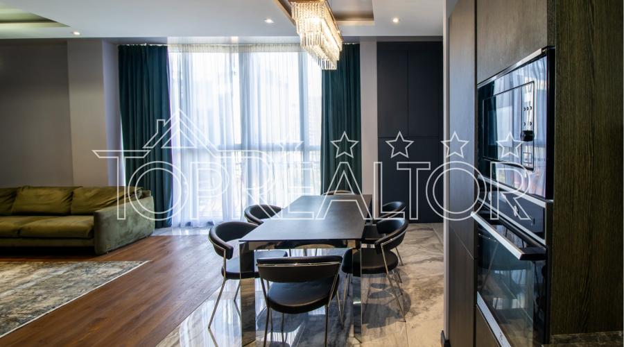 Продам 5-кімнатну квартиру в ЖК Резиденція з 2-ма паркінгами | Toprealtor