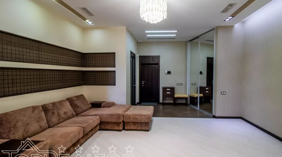 Здам в оренду 3-кімнатну студійну квартиру в Будинку на набережній | Toprealtor