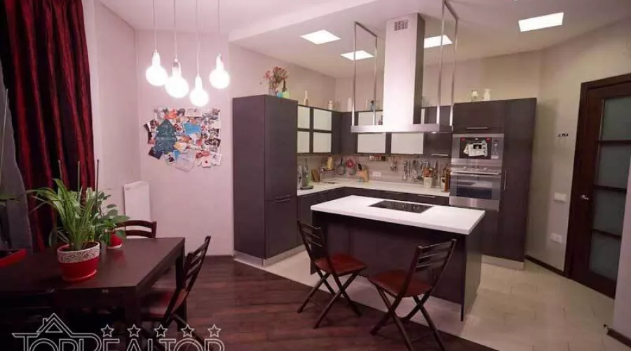 Оренда! 3-х кімнатна квартира в МКДУ | Toprealtor