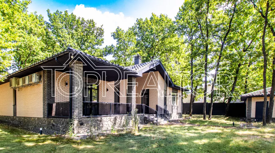 Продам новий 1-поверховий будинок в котеджному селищі Лісове | Toprealtor