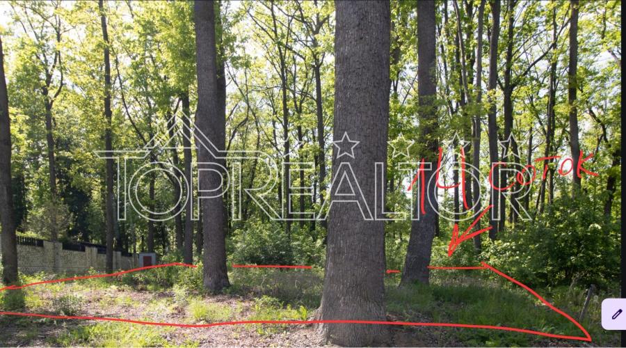 Продам ділянку 14 соток у котеджному селищі Роял Клаб | Toprealtor