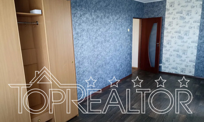 Продаж 3-к квартири вул. Ахсарова 1Б, Олексіївка | Toprealtor