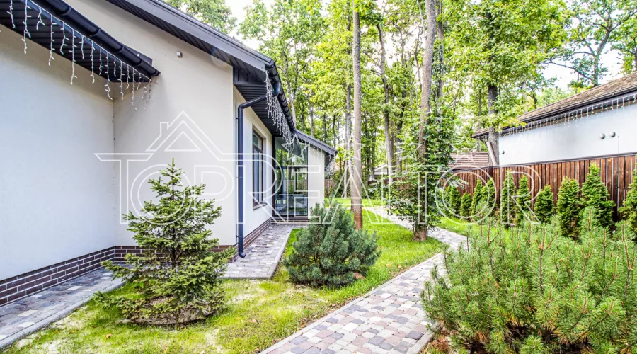 Продам одноповерховий котедж у селищі Лісове | Toprealtor