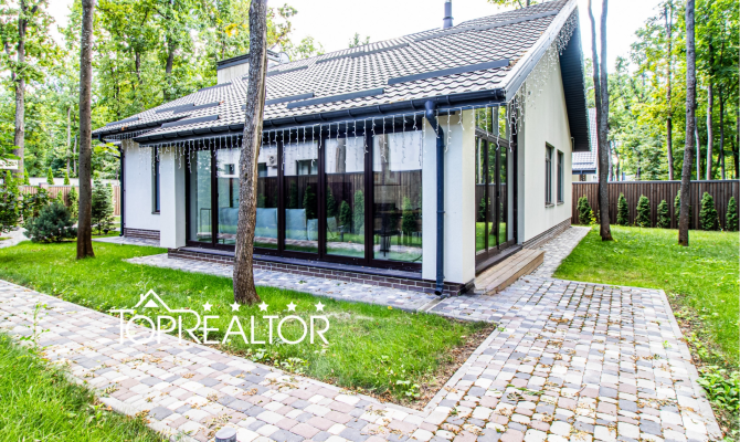 Продам одноповерховий котедж у селищі Лісове | Toprealtor