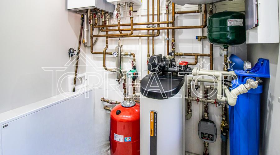 Продам 2-поверховий котедж у селищі Лісове. Без комісії! | Toprealtor