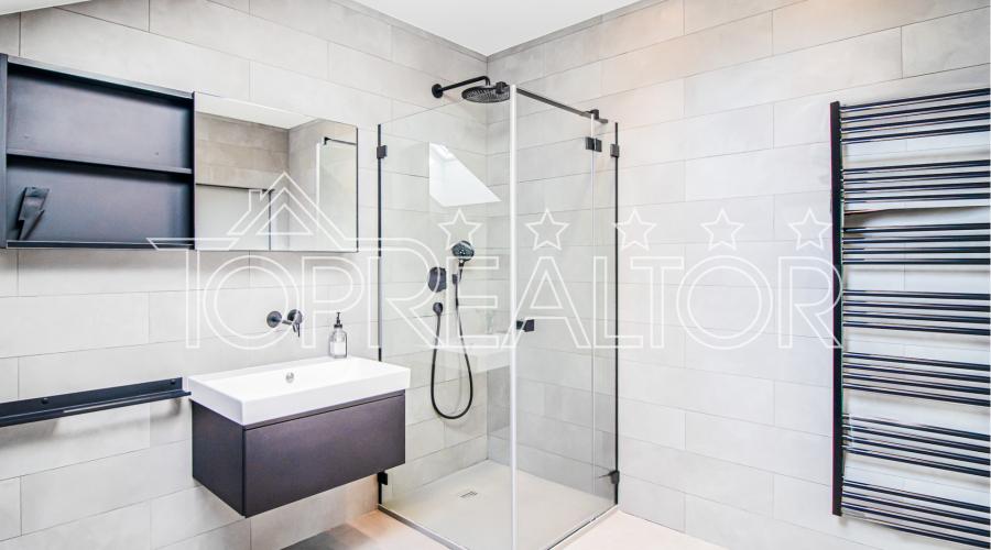 Продам 2-поверховий котедж у селищі Лісове. Без комісії! | Toprealtor