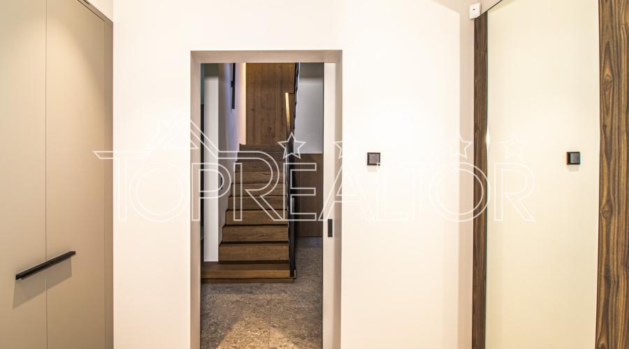 Продам 2-поверховий котедж у селищі Лісове. Без комісії! | Toprealtor