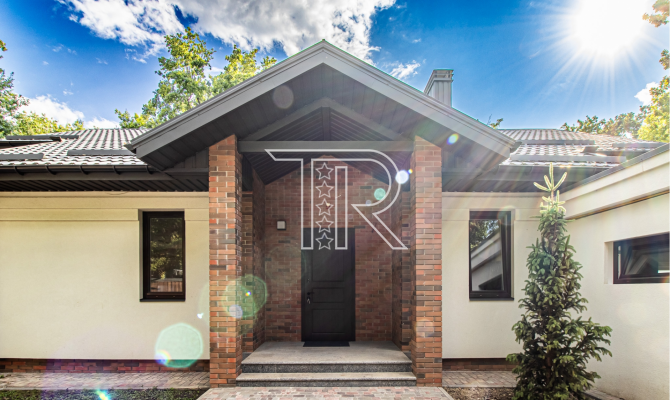 Продам 2-поверховий котедж у селищі Лісове. Без комісії! | Toprealtor